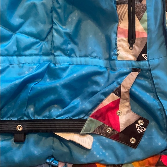 COPY - Roxy winter Jacket - Picture 6 of 9